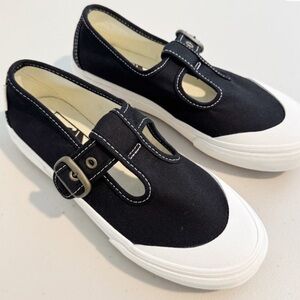 NEW Vans Mary Jane Style 93 Chunky Lug Gum Sole Shoes NWOT Black White Size 6